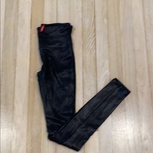 Spanx faux leather leggings size xs